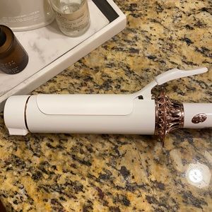T3 1.75” curling iron